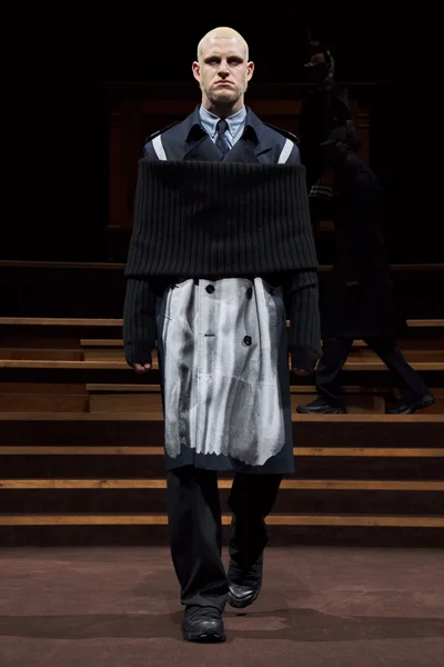Look 34
